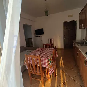 Apartmán Alti One, Orikumi